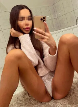 проститутка Каролина, 22, Белгород